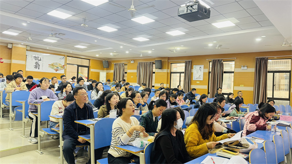 合肥七中高一年級召開學(xué)情分析會(圖1)