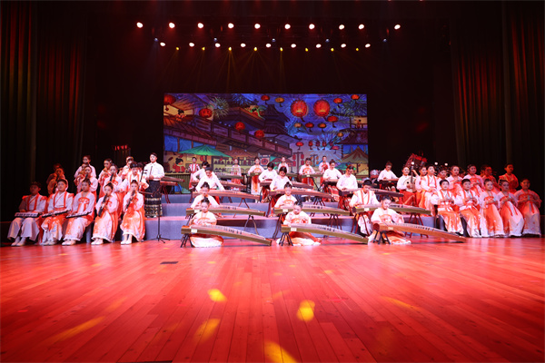 弦音裊裊展風(fēng)華   民樂聲聲頌華章(圖4)