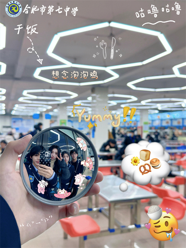 返?！疤接H記”：他們用一面鏡子串聯(lián)起回憶……(圖5)